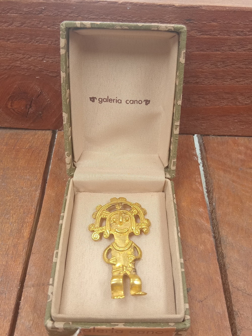Galeria Cano Gold Tone Pre-Columbian Style Brooch/Pin